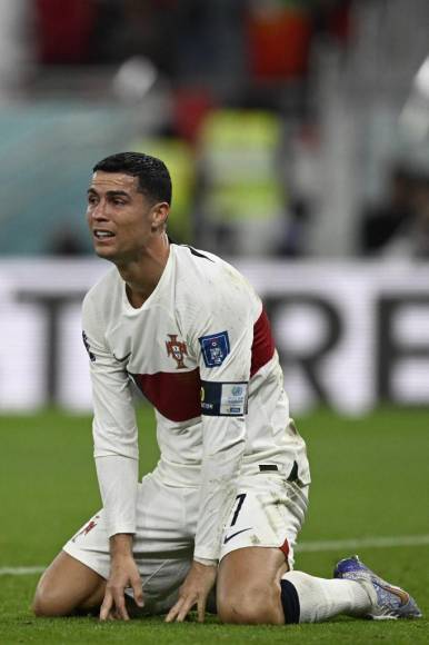 Cristiano <b>Ronaldo</b> festejó este sábado un récord que no tuvo final feliz. Al entrar en el campo en el minuto 52 contra Marruecos, en cuartos de final del Mundial, igualaba, con 196, la marca de mayor número de partidos internacionales.