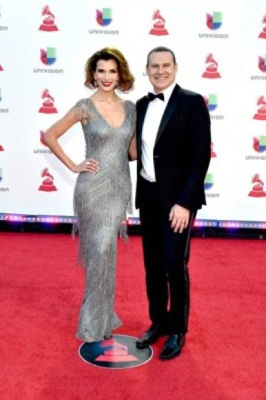 LAS VEGAS, NV - NOVEMBER 15: Cristina Bernal (L) and Alan Tacher attend the 19th annual Latin GRAMMY Awards at MGM Grand Garden Arena on November 15, 2018 in Las Vegas, Nevada. David Becker/Getty Images for LARAS/AFP