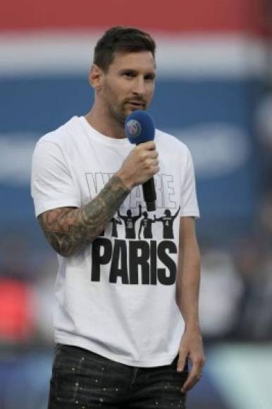 Locura por Messi, estrellas en palco y Antonela Roccuzzo: la presentación de los 'galácticos' del PSG en un llenazo en el Parque de los Príncipes