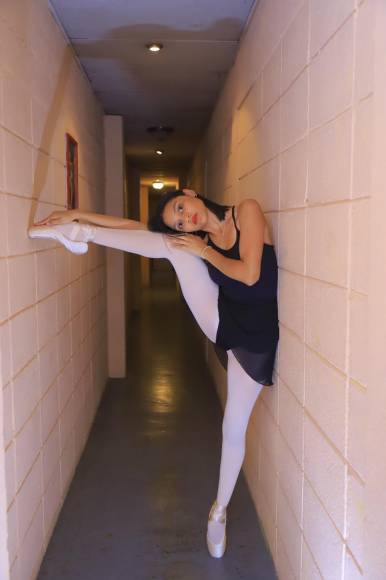 Saleth Guzmán compartió que la danza es una disciplina tan abierta que cualquiera podría incursionar en sus diferentes áreas, ella practica el ballet y jazz.