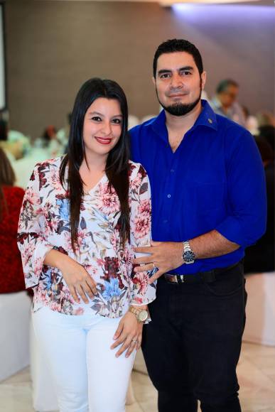 Katherin Cruz y Víctor Sorto 