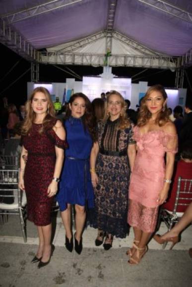 Marisol Salgado, Giselle Rojas, Edith Vitanza y Ericka Morales.