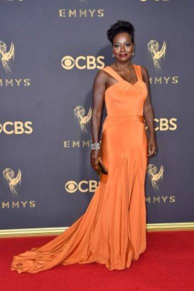 LOS ANGELES, CA - SEPTEMBER 17: Actor Viola Davis attends the 69th Annual Primetime Emmy Awards at Microsoft Theater on September 17, 2017 in Los Angeles, California. Frazer Harrison/Getty Images/AFP