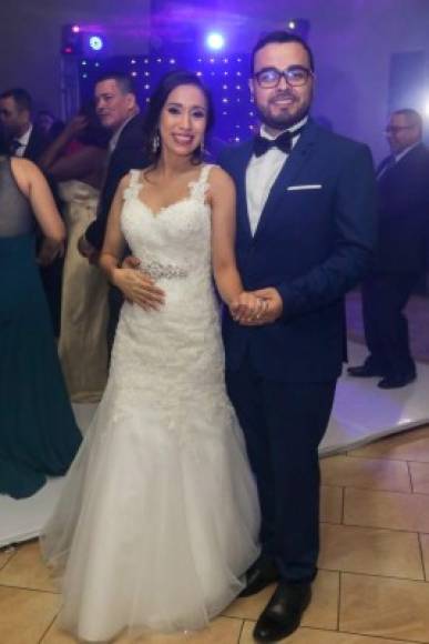 Nevia Alejandra Montes Rápalo y Christian David Mejía Villanueva ya son esposos.