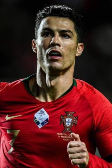 El futbolista portugués abandonó este miércoles la concentración de la selección lusa, en Lisboa, para tomar un avión medicalizado rumbo a Turín.