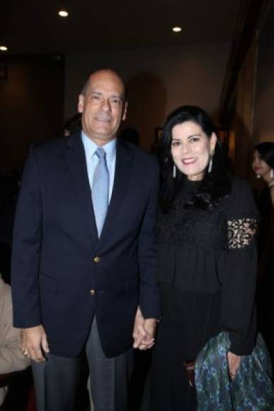 Roberto y Marisol Álvarez.