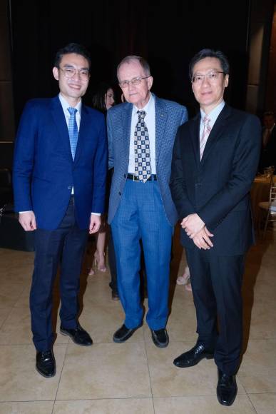 Gonzalo Yang, Gregory Werner y Francisco Chang