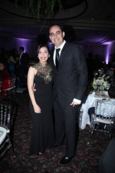 Gabriela y Manuel Ochoa.