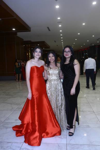 Jeimy Domínguez, Génesis Carranza y Bessy Majano