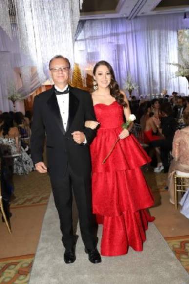 Juan Carlos Erazo con su hija Annette.