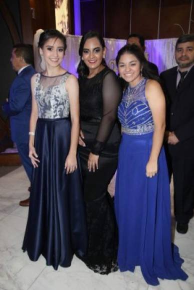 Alexa Rodríguez, Andrea Santos y Ashley Jovel.