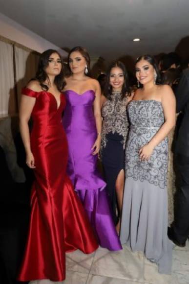 Rosalinda Pinto, Andrea Flores, Sofía Sierra y Claudelle Aguilar.