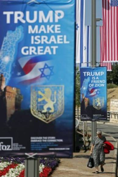 La decisión de Donald Trump de trasladar su embajada a Jerusalén supone un reconocimiento de facto de la ciudad como capital de Israel y un desafío para los palestinos y el resto del mundo, en un contexto de tensiones en la región.