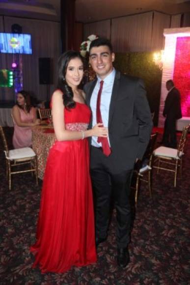 Nicole Salgado y Carlos Núñez.