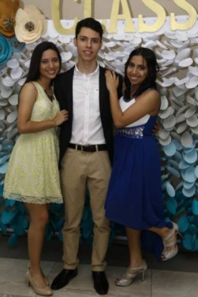 Cristina Barahona, Julio Cruz y Lizette Nieto.
