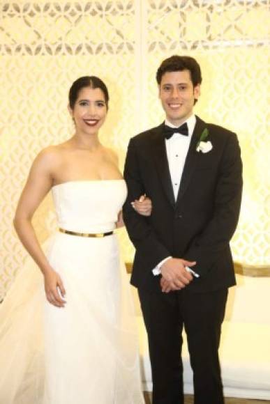 Andrea Handal y Roberto Álvarez, una de las bodas más modernas, concurridas y alegres de 2017.
