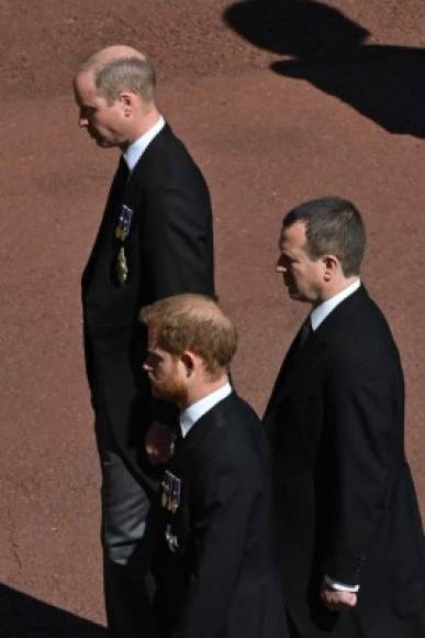 La familia real no le dio la bienvenida a Harry, molestos por su polémica entrevista con Oprah.