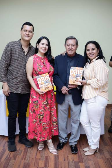 Raúl Castro, Vanessa Martínez, Renán Martínez y Lourdes Alvarado