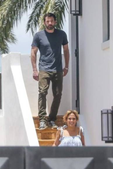 Días después de anunciar su ruptura con Rodríguez, JLo fue captada con su antiguo amor, el actor estadounidense Ben Affleck.