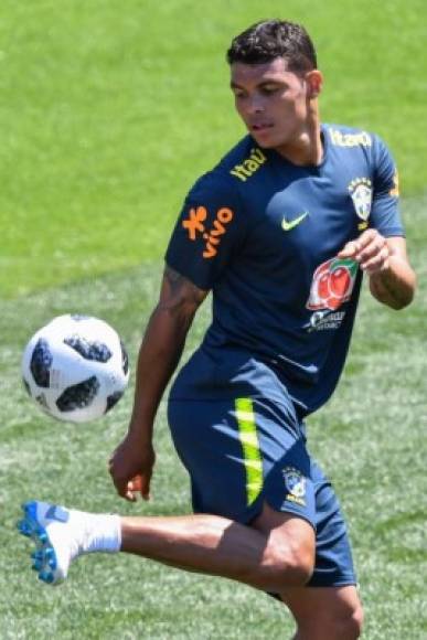 Thiago Silva será uno de los centrales de Brasil.