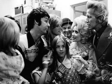 Hollywood lamenta la muerte de Dolly Parton