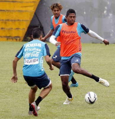 Con Costly a pleno, la Selección de Honduras apunta a la batalla del Cuscatlán