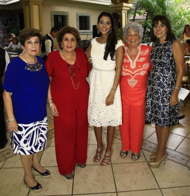 Celebración para Andrea Panayotti Faraj