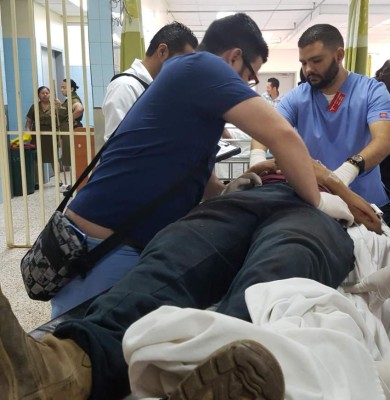 Un muerto y 13 heridos al chocar un carro contra una rastra en Cantarranas