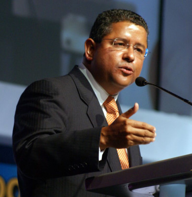 Denuncian 'terrorismo de Estado” contra Flores