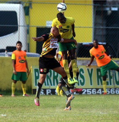 Real España empata con el Parrillas One y se sube al liderato