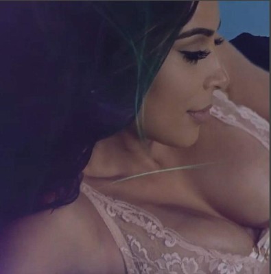 Kim Kardashian reaparece en ropa interior