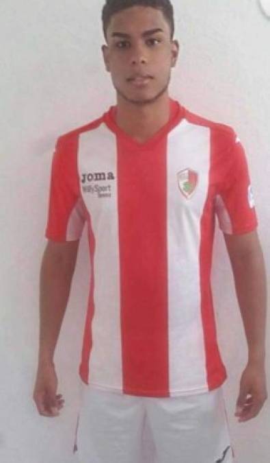 Torres Gómez Alessandro: Las Delicias FC de la Liga de Ascenso de Honduras anunció en sus redes sociales que el atacante italiano se sumará al club en los próximos días.
