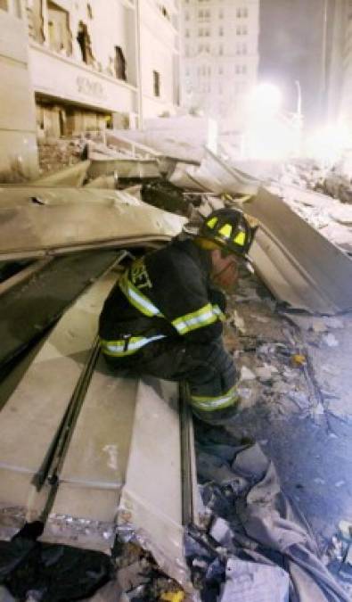Prohibido olvidar: Impactantes imágenes de los atentados del 11S en EEUU