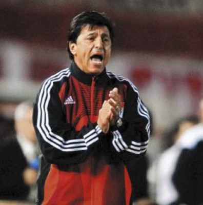 Pasarella se juega la cabeza