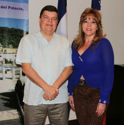 Senén Villanueva y Ruth Valladares.