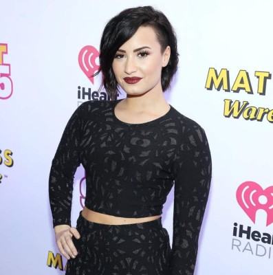 Demi es internada de urgencia