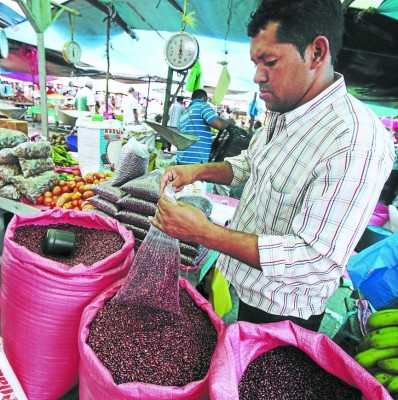 L300 ha subido la canasta básica en seis meses en Honduras