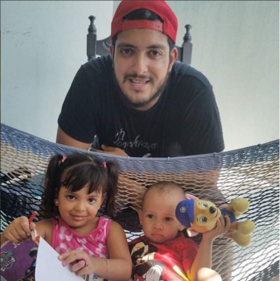 ¡Feliz día papás catrachos y talentosos!