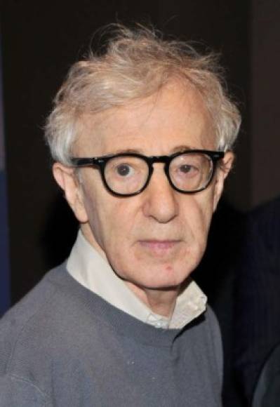 Woody Allen ha dejado su opinión sobre Dios muy claro en su película autobiográfica, “Stardust Memories”, diciendo: “Para ti soy un ateo, para Dios soy la leal oposición”. En otra oportunidad aseguró que 'no importa lo que hagamos en vida, todo es una ilusión sin sentido porque nada perdura'<br/>