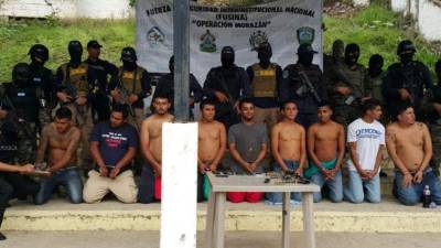 Los detenidos tenían orden de captura pendiente.