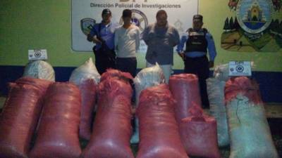 Droga decomisada en el Caribe de Honduras.