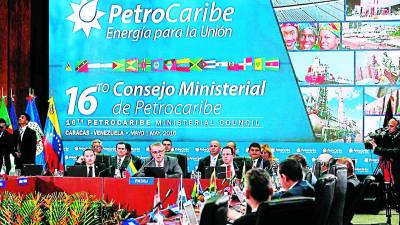 Solo a Petrocaribe el país tiene una deuda pendiente de $55.4 millones, casi 1,360 millones de lempiras.