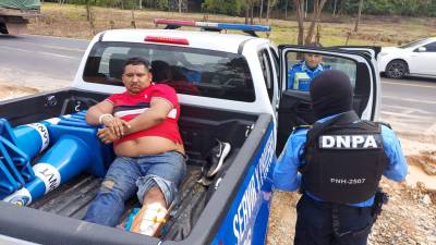 El sujeto capturado resultó herido tras el enfrentamiento y fue trasladado a una clínica de San Pedro Sula.