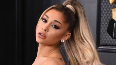 La cantante Ariana Grande alcanzó un nuevo récord en Instagram.