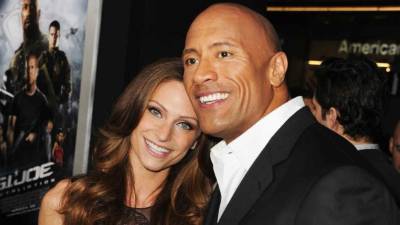 Dwayne Johnson y su novia Lauren Hashian