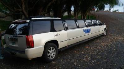 La moderna limusina era uno de los carros de mayor costo en Roatán.