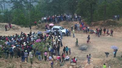 Los pobladores tuvieron cerrado por varia semanas el paso a la mina.