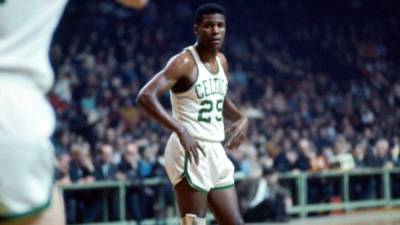 Entre 1959 y 1966 Jones logró ocho títulos de la NBA consecutivos como jugador de los Boston Celtics.