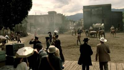 “Westworld” está producida por J.J. Abrams y Jonathan Nolan, y entre los actores está Anthony Hopkins. Así que se trata de un proyecto con gente de mucho renombre.