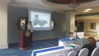 El personal recibe entrenamiento en los diferentes procedimientos que deberán conocer previo a la entrada en efecto de la Unión Aduanera. Foto. Cortesía